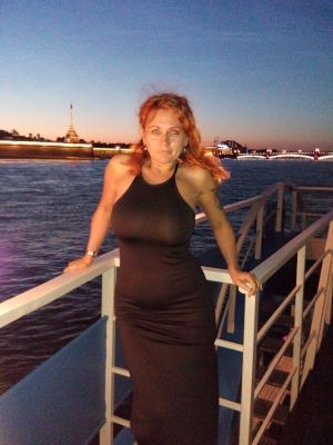 Алла предлагает массаж простаты страпоном, недорого